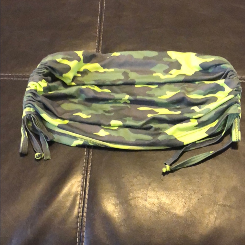 Adjustable camo skirt